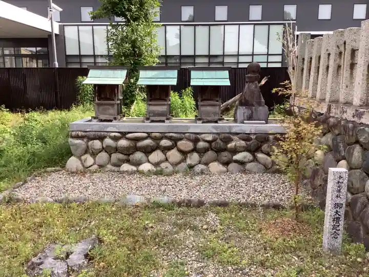 天神社(余坂天神社)の末社・摂社