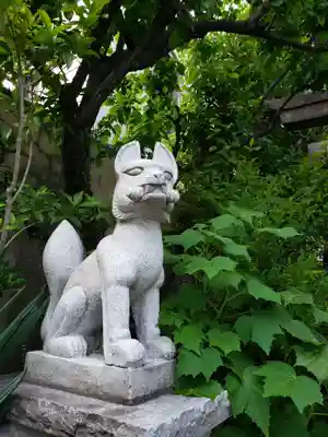 大山稲荷神社の狛犬
