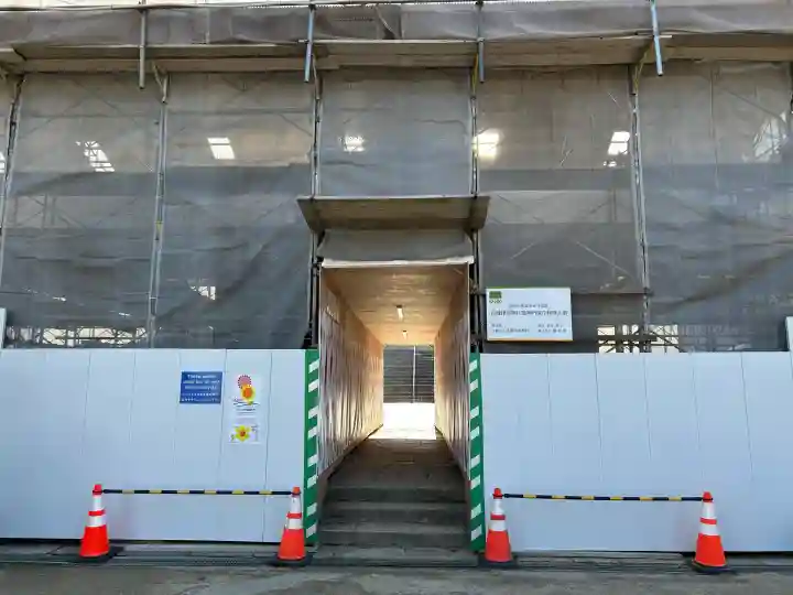 吉備津彦神社の{uncategorized: "未分類", other: "その他", undefined: "問題あり", building: "その他建物", grave: "お墓", sacred_gate: "鳥居", guardian: "狛犬", statue: "像", buddha: "仏像", history: "歴史", nature: "自然", garden: "庭園", animal: "動物", pagoda: "塔", temizu: "手水舎", mountain_gate: "山門・神門", sanctuary: "本殿・本堂", subordinate: "末社・摂社", art: "芸術", scenery: "景色", jizo: "地蔵", ema: "絵馬", goshuin: "御朱印", omikuji: "おみくじ", items: "授与品その他", amulet: "お守り", goshuincho: "御朱印帳", eats: "食事", festival: "お祭り", votive_dance: "神楽", shichigosan: "七五三参", wedding: "結婚式", experience: "体験その他", initially: "初詣", around: "周辺", anti_infection: "感染症対策"}