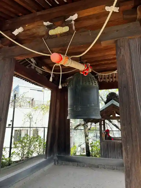 弘明寺の{uncategorized: "未分類", other: "その他", undefined: "問題あり", building: "その他建物", grave: "お墓", sacred_gate: "鳥居", guardian: "狛犬", statue: "像", buddha: "仏像", history: "歴史", nature: "自然", garden: "庭園", animal: "動物", pagoda: "塔", temizu: "手水舎", mountain_gate: "山門・神門", sanctuary: "本殿・本堂", subordinate: "末社・摂社", art: "芸術", scenery: "景色", jizo: "地蔵", ema: "絵馬", goshuin: "御朱印", omikuji: "おみくじ", items: "授与品その他", amulet: "お守り", goshuincho: "御朱印帳", eats: "食事", festival: "お祭り", votive_dance: "神楽", shichigosan: "七五三参", wedding: "結婚式", experience: "体験その他", initially: "初詣", around: "周辺", anti_infection: "感染症対策"}