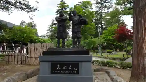 上杉神社の像