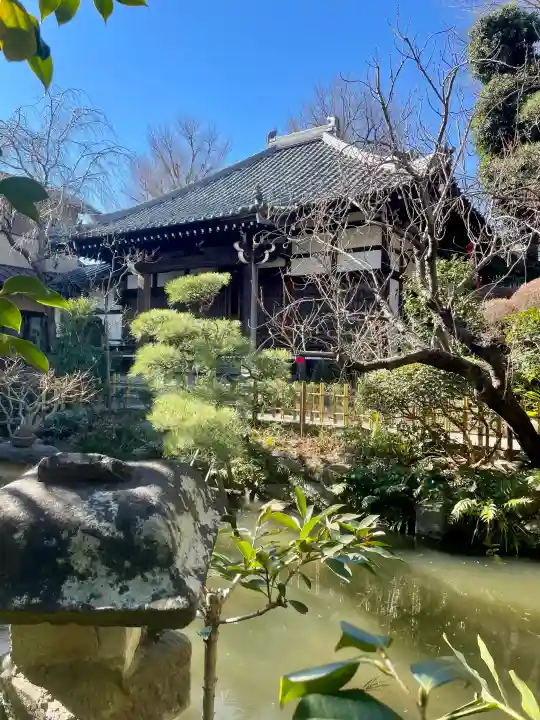 蟠龍寺の{uncategorized: "未分類", other: "その他", undefined: "問題あり", building: "その他建物", grave: "お墓", sacred_gate: "鳥居", guardian: "狛犬", statue: "像", buddha: "仏像", history: "歴史", nature: "自然", garden: "庭園", animal: "動物", pagoda: "塔", temizu: "手水舎", mountain_gate: "山門・神門", sanctuary: "本殿・本堂", subordinate: "末社・摂社", art: "芸術", scenery: "景色", jizo: "地蔵", ema: "絵馬", goshuin: "御朱印", omikuji: "おみくじ", items: "授与品その他", amulet: "お守り", goshuincho: "御朱印帳", eats: "食事", festival: "お祭り", votive_dance: "神楽", shichigosan: "七五三参", wedding: "結婚式", experience: "体験その他", initially: "初詣", around: "周辺", anti_infection: "感染症対策"}