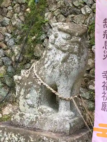 坂本八幡神社の狛犬