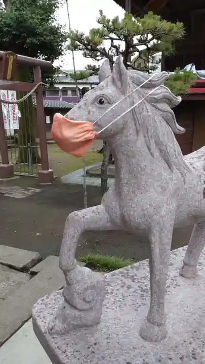 駒形神社の像