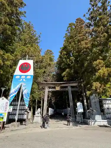 熊野本宮大社の{uncategorized: "未分類", other: "その他", undefined: "問題あり", building: "その他建物", grave: "お墓", sacred_gate: "鳥居", guardian: "狛犬", statue: "像", buddha: "仏像", history: "歴史", nature: "自然", garden: "庭園", animal: "動物", pagoda: "塔", temizu: "手水舎", mountain_gate: "山門・神門", sanctuary: "本殿・本堂", subordinate: "末社・摂社", art: "芸術", scenery: "景色", jizo: "地蔵", ema: "絵馬", goshuin: "御朱印", omikuji: "おみくじ", items: "授与品その他", amulet: "お守り", goshuincho: "御朱印帳", eats: "食事", festival: "お祭り", votive_dance: "神楽", shichigosan: "七五三参", wedding: "結婚式", experience: "体験その他", initially: "初詣", around: "周辺", anti_infection: "感染症対策"}