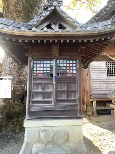 関川社（赤坂町）の末社・摂社