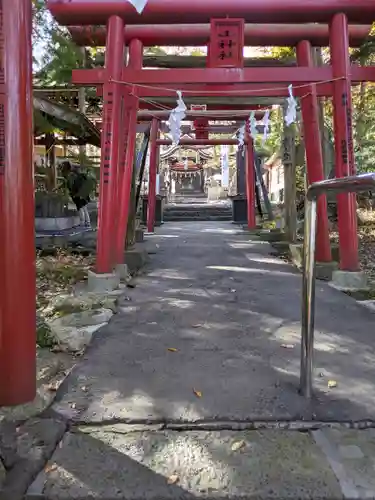 新屋山神社(山梨県)