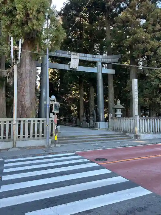 北口本宮冨士浅間神社の鳥居