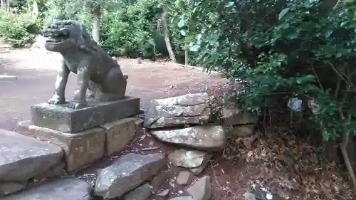 緑岡神社の狛犬