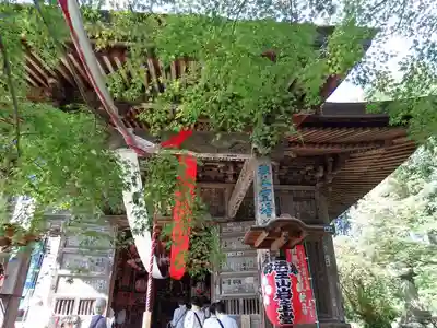 岩之上堂の本殿・本堂