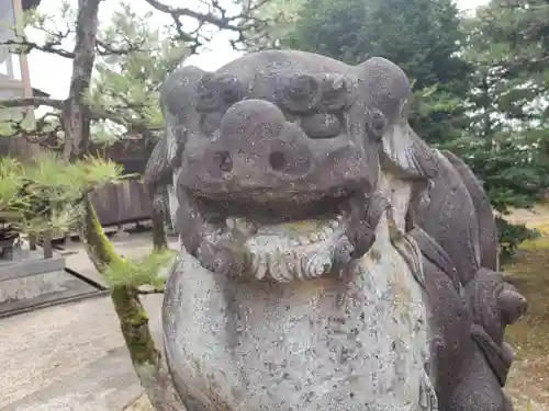 熊野神社の狛犬