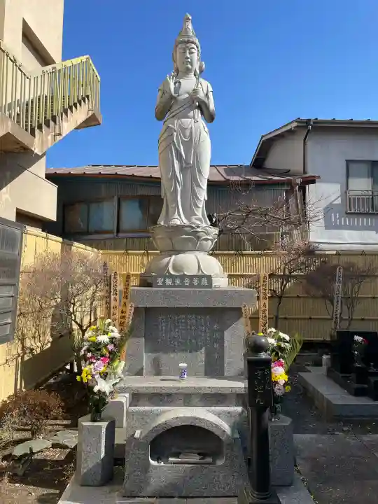 浄運寺の{uncategorized: "未分類", other: "その他", undefined: "問題あり", building: "その他建物", grave: "お墓", sacred_gate: "鳥居", guardian: "狛犬", statue: "像", buddha: "仏像", history: "歴史", nature: "自然", garden: "庭園", animal: "動物", pagoda: "塔", temizu: "手水舎", mountain_gate: "山門・神門", sanctuary: "本殿・本堂", subordinate: "末社・摂社", art: "芸術", scenery: "景色", jizo: "地蔵", ema: "絵馬", goshuin: "御朱印", omikuji: "おみくじ", items: "授与品その他", amulet: "お守り", goshuincho: "御朱印帳", eats: "食事", festival: "お祭り", votive_dance: "神楽", shichigosan: "七五三参", wedding: "結婚式", experience: "体験その他", initially: "初詣", around: "周辺", anti_infection: "感染症対策"}