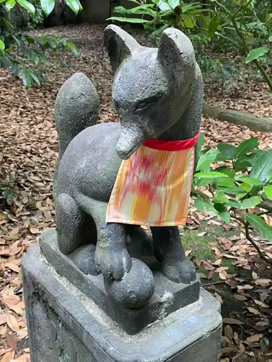 八雲氷川神社奥宮の{uncategorized: "未分類", other: "その他", undefined: "問題あり", building: "その他建物", grave: "お墓", sacred_gate: "鳥居", guardian: "狛犬", statue: "像", buddha: "仏像", history: "歴史", nature: "自然", garden: "庭園", animal: "動物", pagoda: "塔", temizu: "手水舎", mountain_gate: "山門・神門", sanctuary: "本殿・本堂", subordinate: "末社・摂社", art: "芸術", scenery: "景色", jizo: "地蔵", ema: "絵馬", goshuin: "御朱印", omikuji: "おみくじ", items: "授与品その他", amulet: "お守り", goshuincho: "御朱印帳", eats: "食事", festival: "お祭り", votive_dance: "神楽", shichigosan: "七五三参", wedding: "結婚式", experience: "体験その他", initially: "初詣", around: "周辺", anti_infection: "感染症対策"}