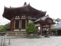 興福寺の本殿