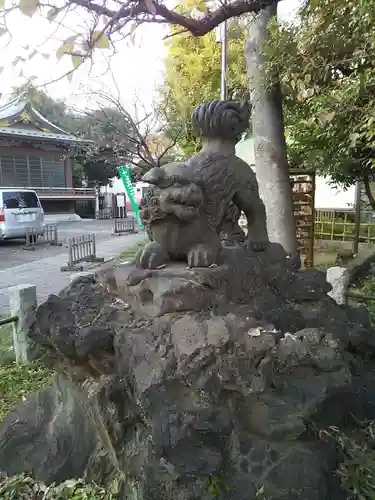 新宿下落合氷川神社の狛犬