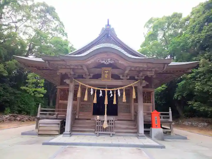 鏡神社の本殿・本堂