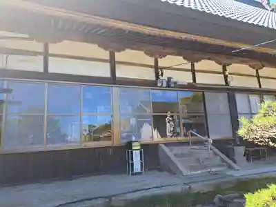 神宮寺の本殿・本堂