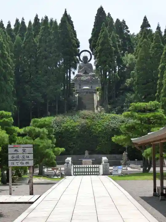 蓮華院誕生寺奥之院の仏像