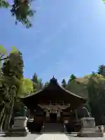 諏訪大社下社秋宮の{uncategorized: "未分類", other: "その他", undefined: "問題あり", building: "その他建物", grave: "お墓", sacred_gate: "鳥居", guardian: "狛犬", statue: "像", buddha: "仏像", history: "歴史", nature: "自然", garden: "庭園", animal: "動物", pagoda: "塔", temizu: "手水舎", mountain_gate: "山門・神門", sanctuary: "本殿・本堂", subordinate: "末社・摂社", art: "芸術", scenery: "景色", jizo: "地蔵", ema: "絵馬", goshuin: "御朱印", omikuji: "おみくじ", items: "授与品その他", amulet: "お守り", goshuincho: "御朱印帳", eats: "食事", festival: "お祭り", votive_dance: "神楽", shichigosan: "七五三参", wedding: "結婚式", experience: "体験その他", initially: "初詣", around: "周辺", anti_infection: "感染症対策"}