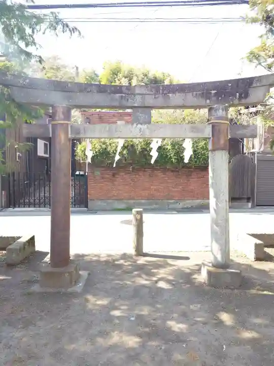 巽神社の{uncategorized: "未分類", other: "その他", undefined: "問題あり", building: "その他建物", grave: "お墓", sacred_gate: "鳥居", guardian: "狛犬", statue: "像", buddha: "仏像", history: "歴史", nature: "自然", garden: "庭園", animal: "動物", pagoda: "塔", temizu: "手水舎", mountain_gate: "山門・神門", sanctuary: "本殿・本堂", subordinate: "末社・摂社", art: "芸術", scenery: "景色", jizo: "地蔵", ema: "絵馬", goshuin: "御朱印", omikuji: "おみくじ", items: "授与品その他", amulet: "お守り", goshuincho: "御朱印帳", eats: "食事", festival: "お祭り", votive_dance: "神楽", shichigosan: "七五三参", wedding: "結婚式", experience: "体験その他", initially: "初詣", around: "周辺", anti_infection: "感染症対策"}