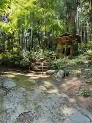 藏皇神社の庭園