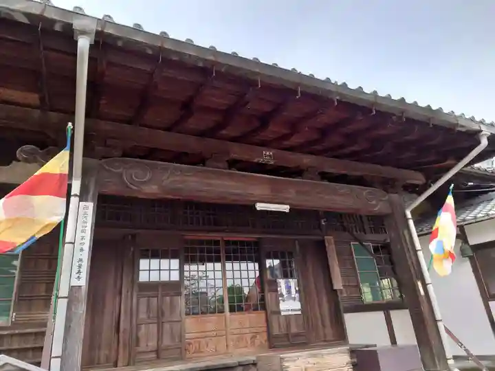 無量寿寺の本殿・本堂