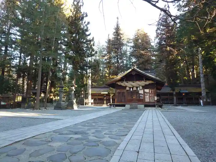 諏訪大社下社春宮(長野県)