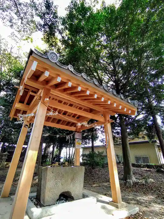 八幡社(赤坂町)の手水舎