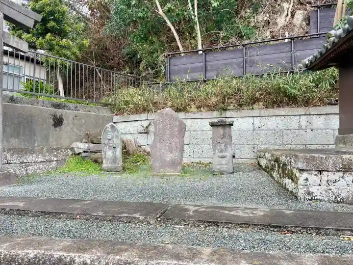 大黒堂(名越大黒堂)の{uncategorized: "未分類", other: "その他", undefined: "問題あり", building: "その他建物", grave: "お墓", sacred_gate: "鳥居", guardian: "狛犬", statue: "像", buddha: "仏像", history: "歴史", nature: "自然", garden: "庭園", animal: "動物", pagoda: "塔", temizu: "手水舎", mountain_gate: "山門・神門", sanctuary: "本殿・本堂", subordinate: "末社・摂社", art: "芸術", scenery: "景色", jizo: "地蔵", ema: "絵馬", goshuin: "御朱印", omikuji: "おみくじ", items: "授与品その他", amulet: "お守り", goshuincho: "御朱印帳", eats: "食事", festival: "お祭り", votive_dance: "神楽", shichigosan: "七五三参", wedding: "結婚式", experience: "体験その他", initially: "初詣", around: "周辺", anti_infection: "感染症対策"}