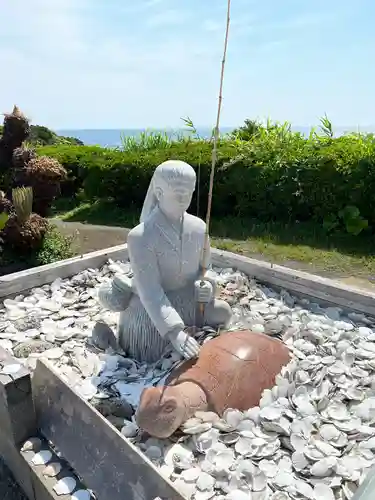 龍宮神社の像