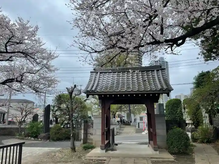 真福寺の{uncategorized: "未分類", other: "その他", undefined: "問題あり", building: "その他建物", grave: "お墓", sacred_gate: "鳥居", guardian: "狛犬", statue: "像", buddha: "仏像", history: "歴史", nature: "自然", garden: "庭園", animal: "動物", pagoda: "塔", temizu: "手水舎", mountain_gate: "山門・神門", sanctuary: "本殿・本堂", subordinate: "末社・摂社", art: "芸術", scenery: "景色", jizo: "地蔵", ema: "絵馬", goshuin: "御朱印", omikuji: "おみくじ", items: "授与品その他", amulet: "お守り", goshuincho: "御朱印帳", eats: "食事", festival: "お祭り", votive_dance: "神楽", shichigosan: "七五三参", wedding: "結婚式", experience: "体験その他", initially: "初詣", around: "周辺", anti_infection: "感染症対策"}