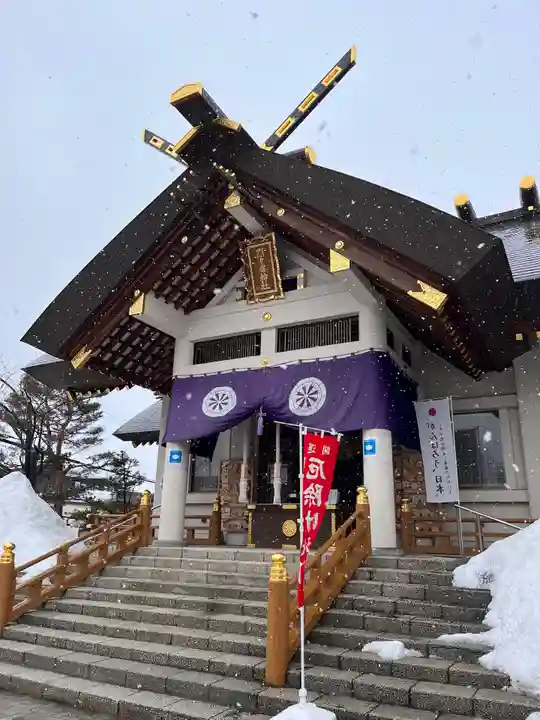 烈々布神社の本殿・本堂