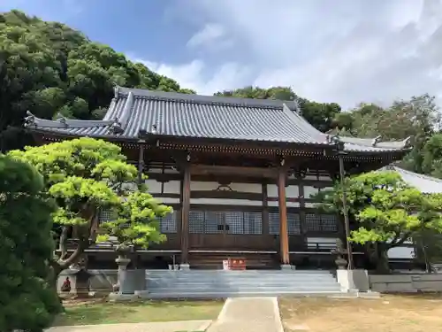 勝福寺の本殿・本堂