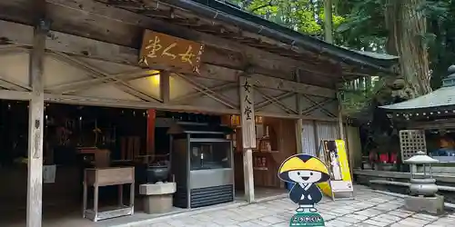 女人堂の本殿・本堂