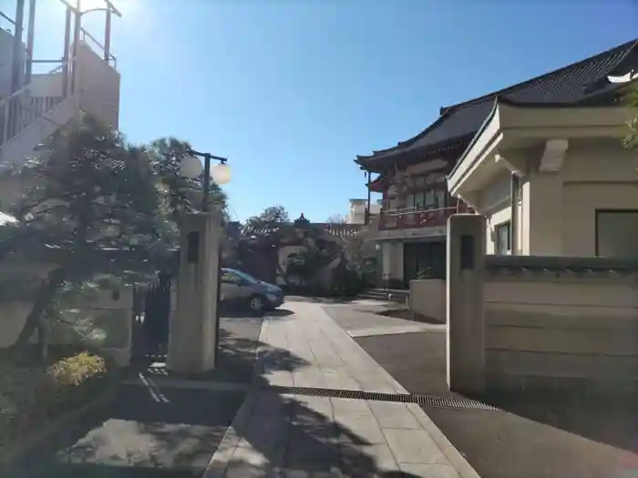 徳雲寺の山門