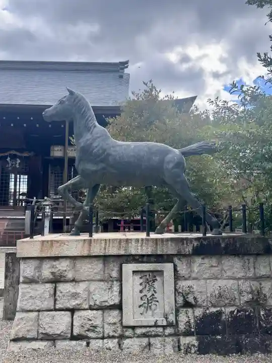 京都乃木神社の{uncategorized: "未分類", other: "その他", undefined: "問題あり", building: "その他建物", grave: "お墓", sacred_gate: "鳥居", guardian: "狛犬", statue: "像", buddha: "仏像", history: "歴史", nature: "自然", garden: "庭園", animal: "動物", pagoda: "塔", temizu: "手水舎", mountain_gate: "山門・神門", sanctuary: "本殿・本堂", subordinate: "末社・摂社", art: "芸術", scenery: "景色", jizo: "地蔵", ema: "絵馬", goshuin: "御朱印", omikuji: "おみくじ", items: "授与品その他", amulet: "お守り", goshuincho: "御朱印帳", eats: "食事", festival: "お祭り", votive_dance: "神楽", shichigosan: "七五三参", wedding: "結婚式", experience: "体験その他", initially: "初詣", around: "周辺", anti_infection: "感染症対策"}