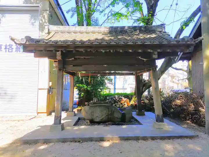 矢作神社の手水舎