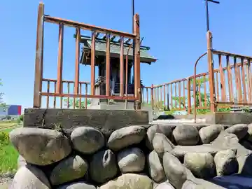 神明社(稲狐)の本殿・本堂
