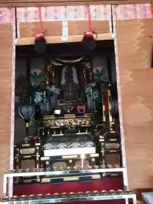 行入寺の本殿・本堂