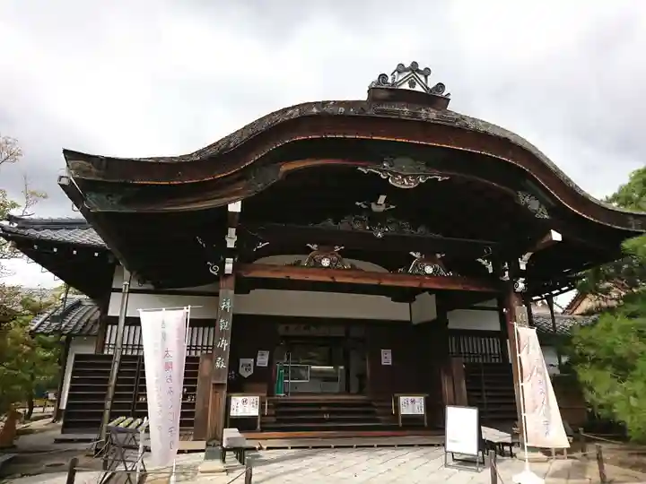仁和寺の本殿・本堂