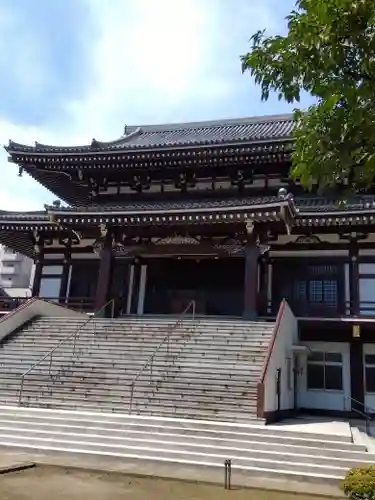 霊雲寺の本殿・本堂