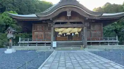 関西出雲久多美神社の{uncategorized: "未分類", other: "その他", undefined: "問題あり", building: "その他建物", grave: "お墓", sacred_gate: "鳥居", guardian: "狛犬", statue: "像", buddha: "仏像", history: "歴史", nature: "自然", garden: "庭園", animal: "動物", pagoda: "塔", temizu: "手水舎", mountain_gate: "山門・神門", sanctuary: "本殿・本堂", subordinate: "末社・摂社", art: "芸術", scenery: "景色", jizo: "地蔵", ema: "絵馬", goshuin: "御朱印", omikuji: "おみくじ", items: "授与品その他", amulet: "お守り", goshuincho: "御朱印帳", eats: "食事", festival: "お祭り", votive_dance: "神楽", shichigosan: "七五三参", wedding: "結婚式", experience: "体験その他", initially: "初詣", around: "周辺", anti_infection: "感染症対策"}