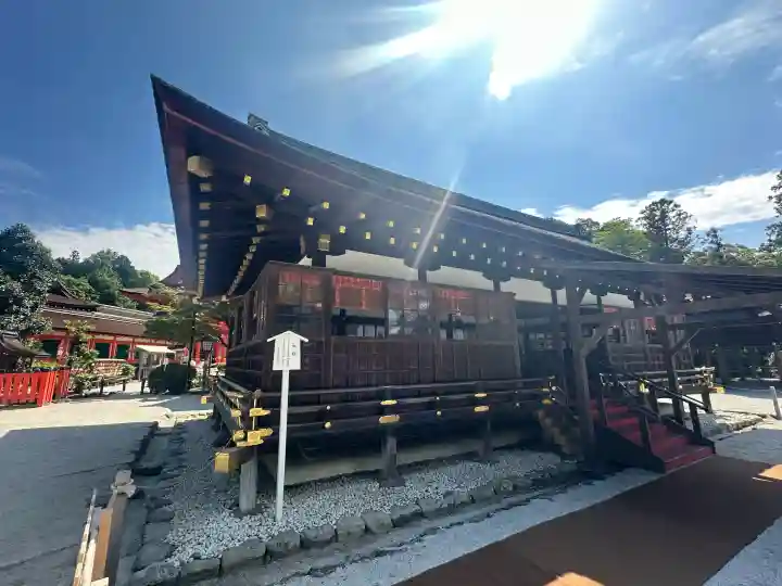 賀茂別雷神社(上賀茂神社)の{uncategorized: "未分類", other: "その他", undefined: "問題あり", building: "その他建物", grave: "お墓", sacred_gate: "鳥居", guardian: "狛犬", statue: "像", buddha: "仏像", history: "歴史", nature: "自然", garden: "庭園", animal: "動物", pagoda: "塔", temizu: "手水舎", mountain_gate: "山門・神門", sanctuary: "本殿・本堂", subordinate: "末社・摂社", art: "芸術", scenery: "景色", jizo: "地蔵", ema: "絵馬", goshuin: "御朱印", omikuji: "おみくじ", items: "授与品その他", amulet: "お守り", goshuincho: "御朱印帳", eats: "食事", festival: "お祭り", votive_dance: "神楽", shichigosan: "七五三参", wedding: "結婚式", experience: "体験その他", initially: "初詣", around: "周辺", anti_infection: "感染症対策"}
