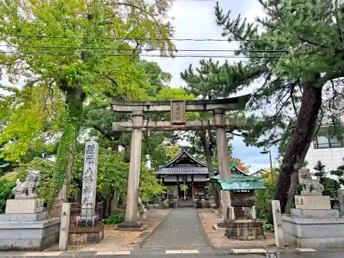 八幡神社の鳥居