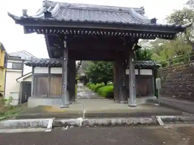 日蓮宗　宏善寺の山門・神門