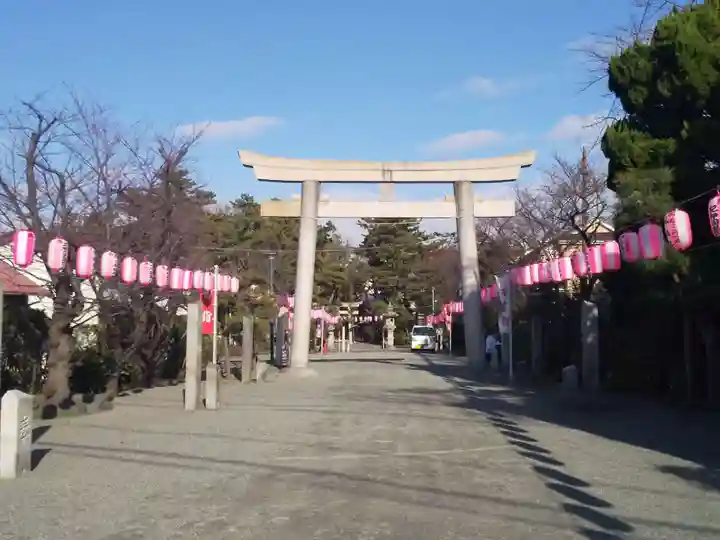 片瀬諏訪神社の鳥居