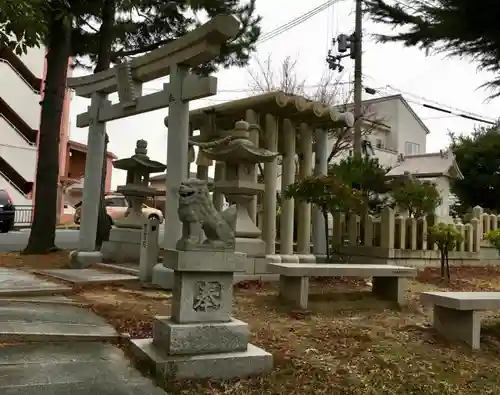 尊神神社の鳥居