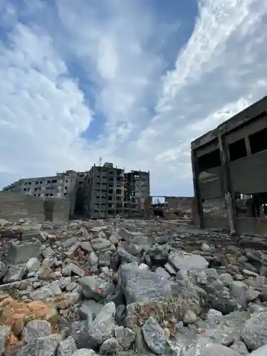 端島神社の{uncategorized: "未分類", other: "その他", undefined: "問題あり", building: "その他建物", grave: "お墓", sacred_gate: "鳥居", guardian: "狛犬", statue: "像", buddha: "仏像", history: "歴史", nature: "自然", garden: "庭園", animal: "動物", pagoda: "塔", temizu: "手水舎", mountain_gate: "山門・神門", sanctuary: "本殿・本堂", subordinate: "末社・摂社", art: "芸術", scenery: "景色", jizo: "地蔵", ema: "絵馬", goshuin: "御朱印", omikuji: "おみくじ", items: "授与品その他", amulet: "お守り", goshuincho: "御朱印帳", eats: "食事", festival: "お祭り", votive_dance: "神楽", shichigosan: "七五三参", wedding: "結婚式", experience: "体験その他", initially: "初詣", around: "周辺", anti_infection: "感染症対策"}