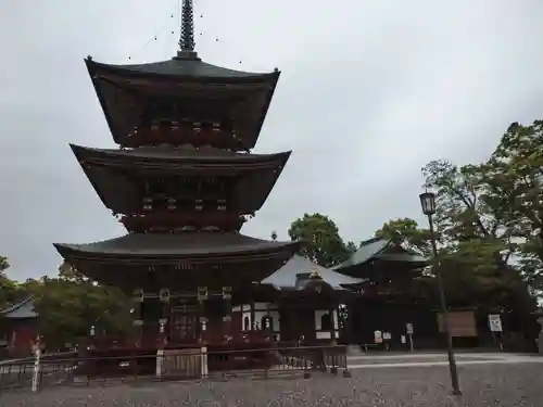 成田山新勝寺の塔