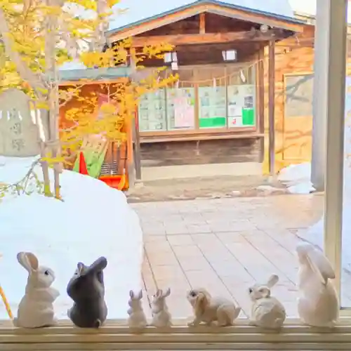 彌彦神社　(伊夜日子神社)の像